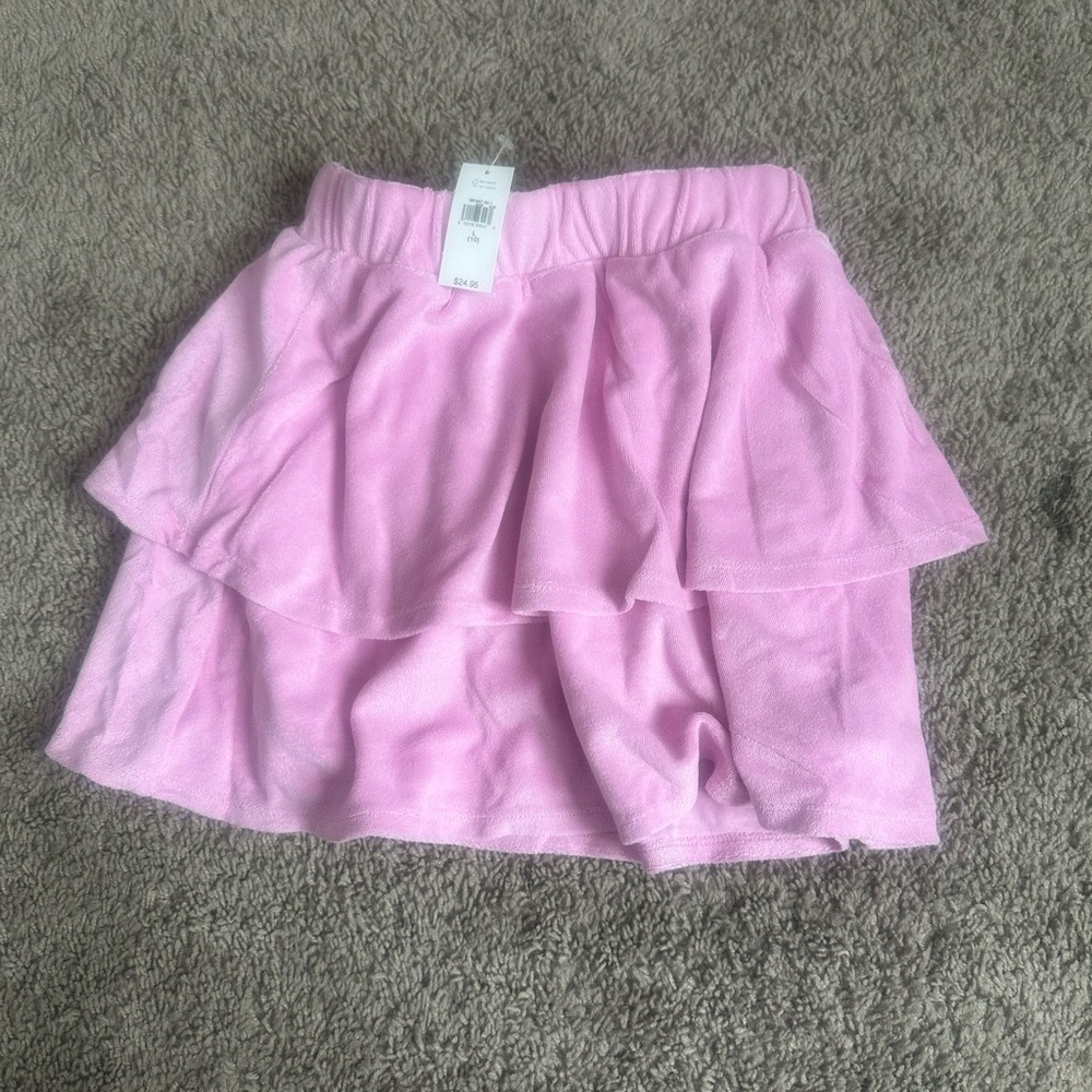 New Tiered Ruffled Skirt for Girls.
Size Large 10.
Fast shipping.